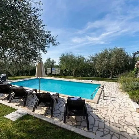 Casa Clara Comfortable Holiday Vila