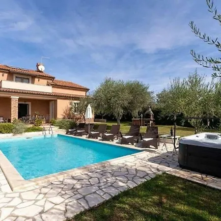 Casa Clara Comfortable Holiday