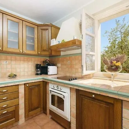 Vila Casa Clara Comfortable Holiday Kastelir
